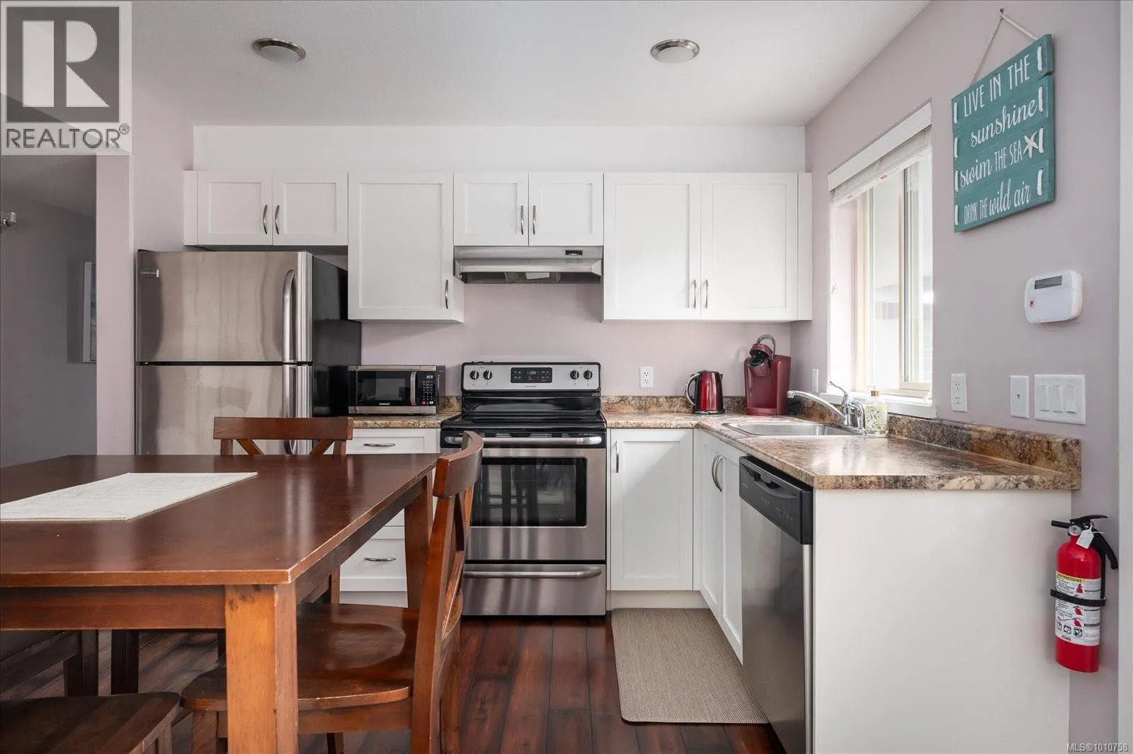 372 Cariboo Dr