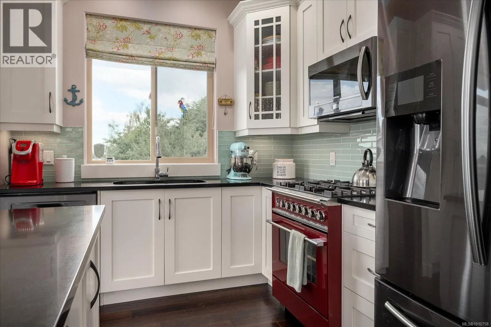 372 Cariboo Dr