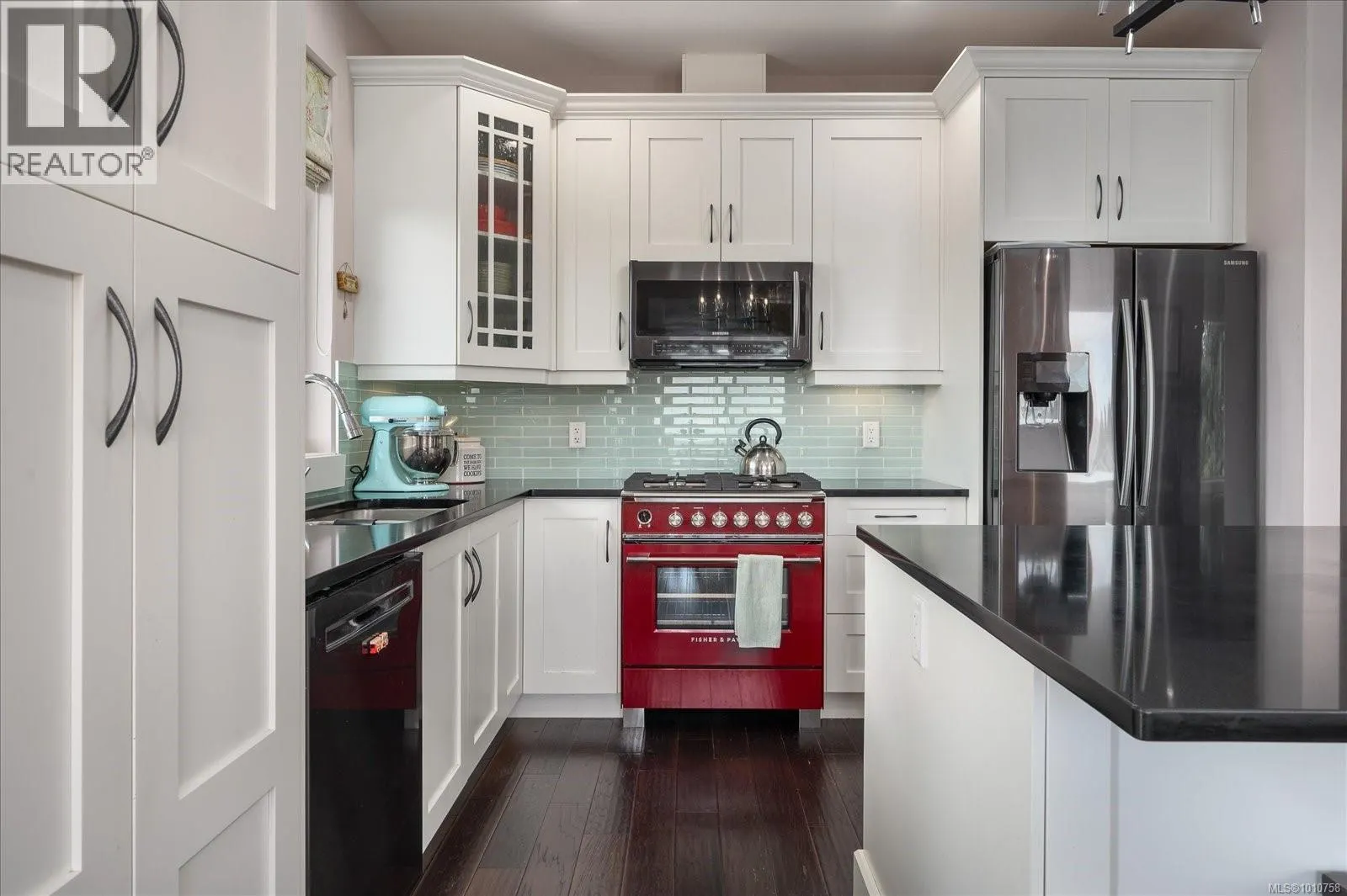 372 Cariboo Dr