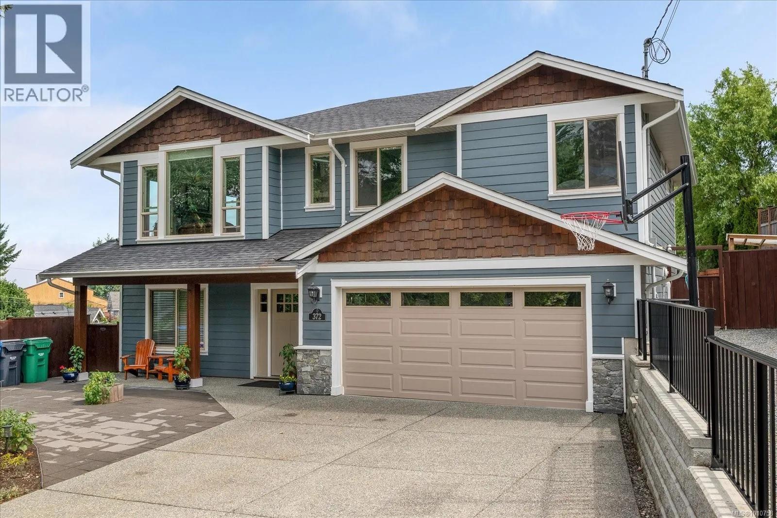 372 Cariboo Dr