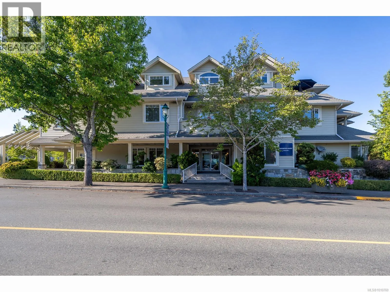 201 193 Second Ave