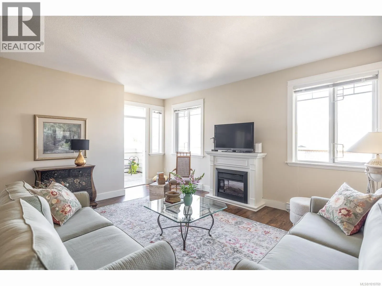 201 193 Second Ave