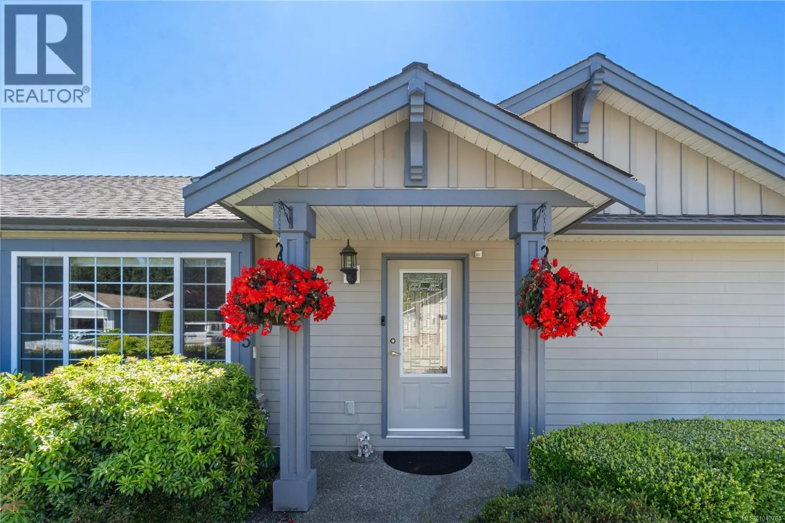 3975 Magnolia Dr