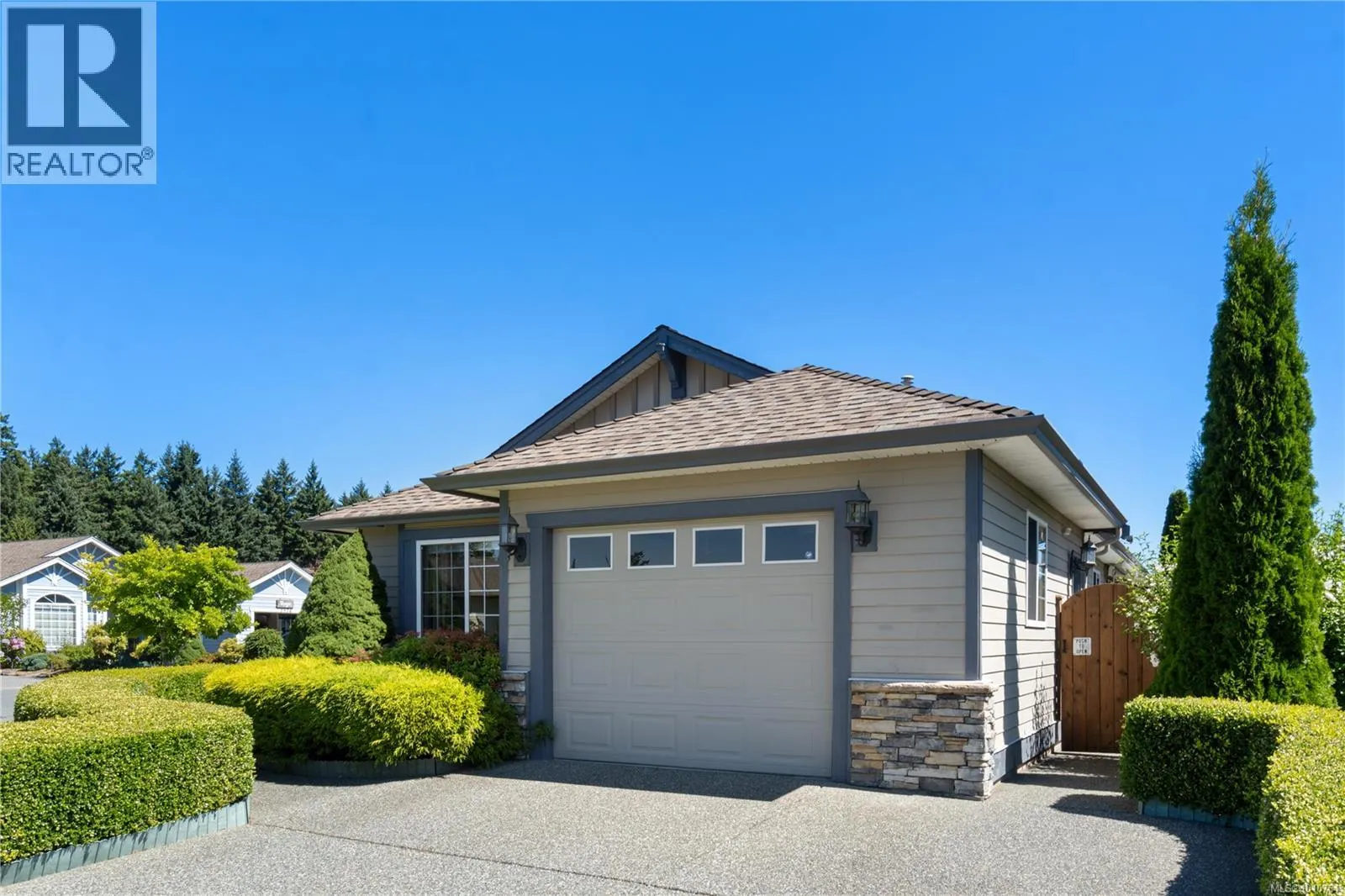 3975 Magnolia Dr