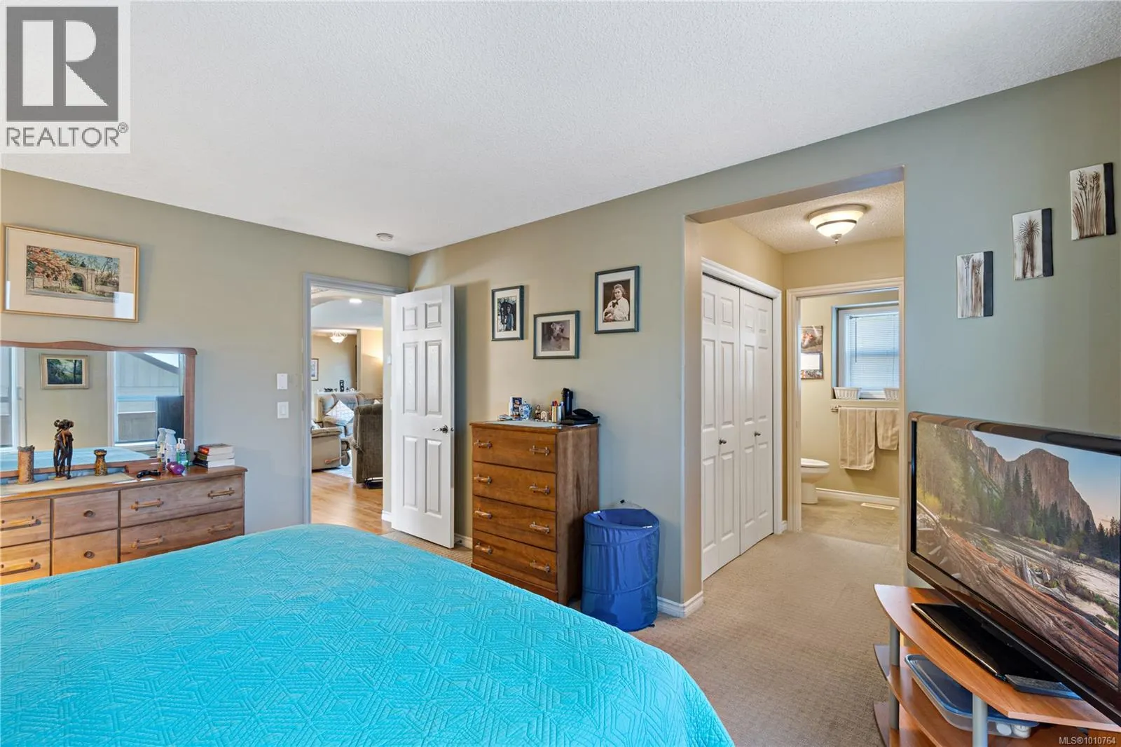 3975 Magnolia Dr