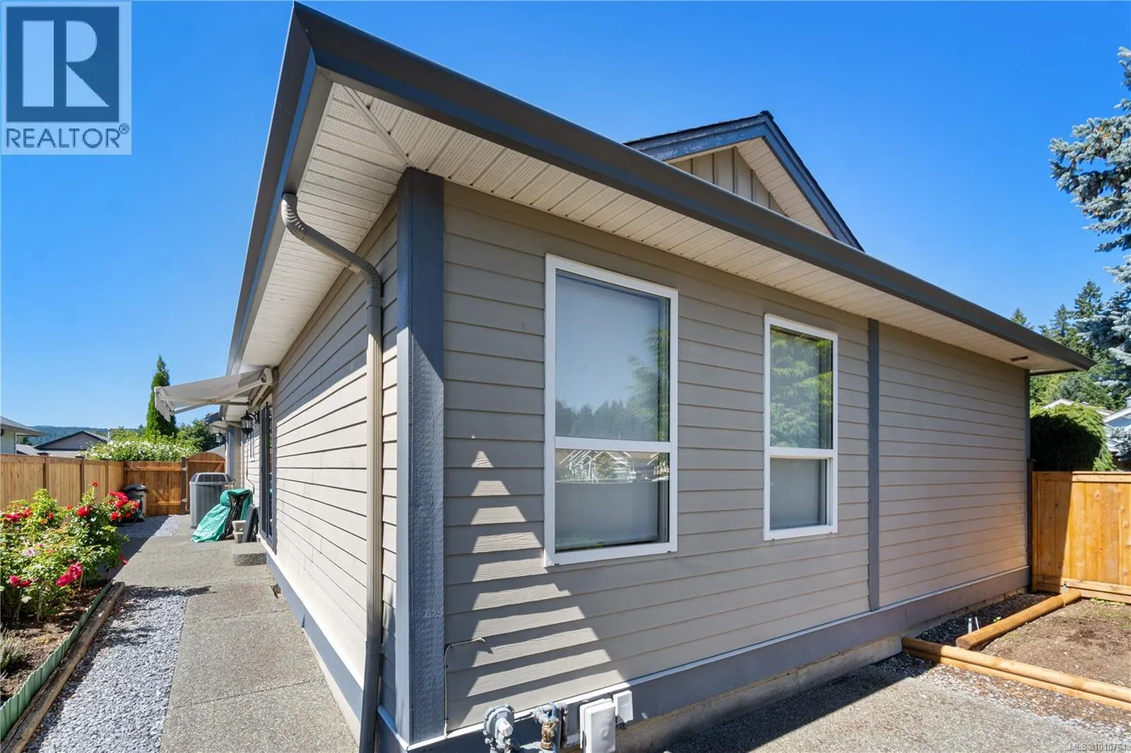 3975 Magnolia Dr