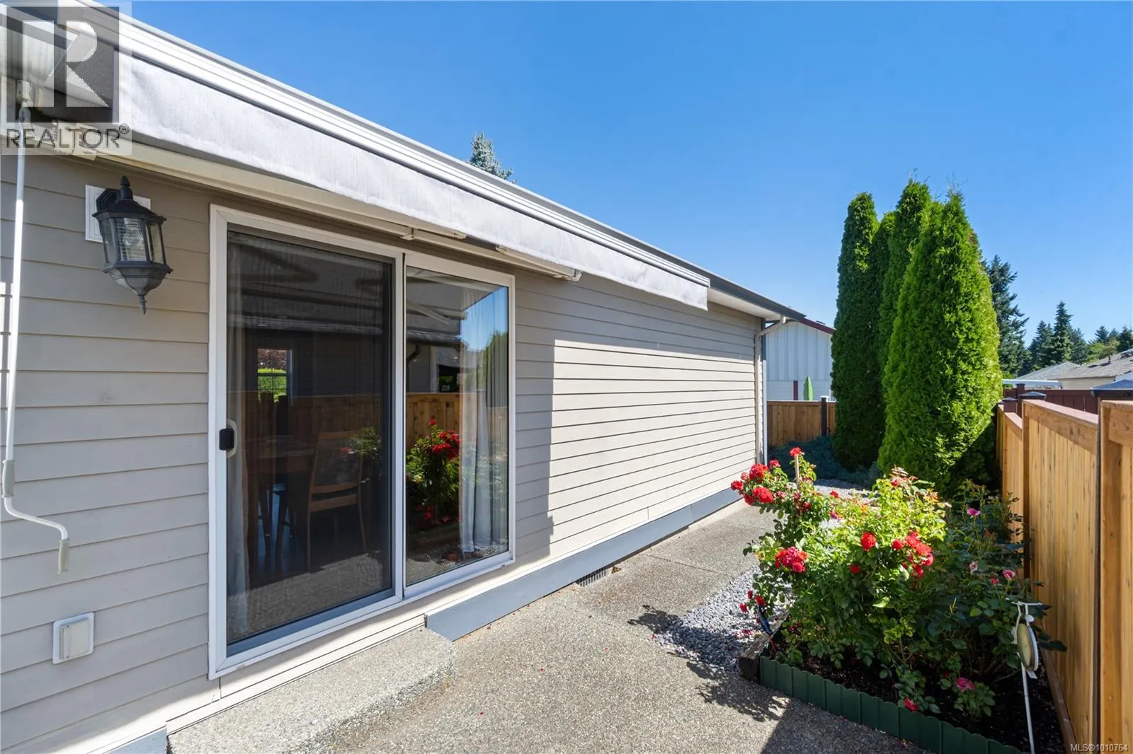 3975 Magnolia Dr