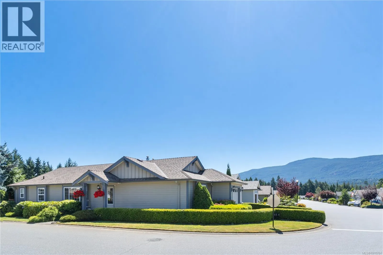 3975 Magnolia Dr