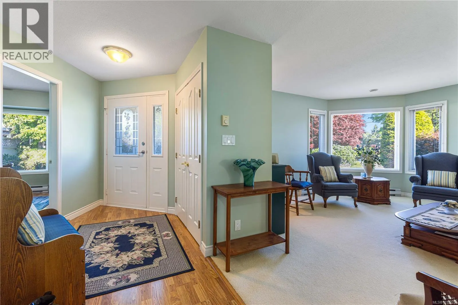 785 Nicolls Dr