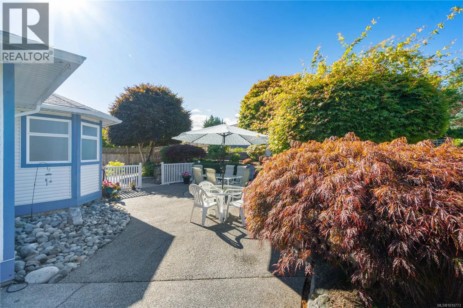 785 Nicolls Dr