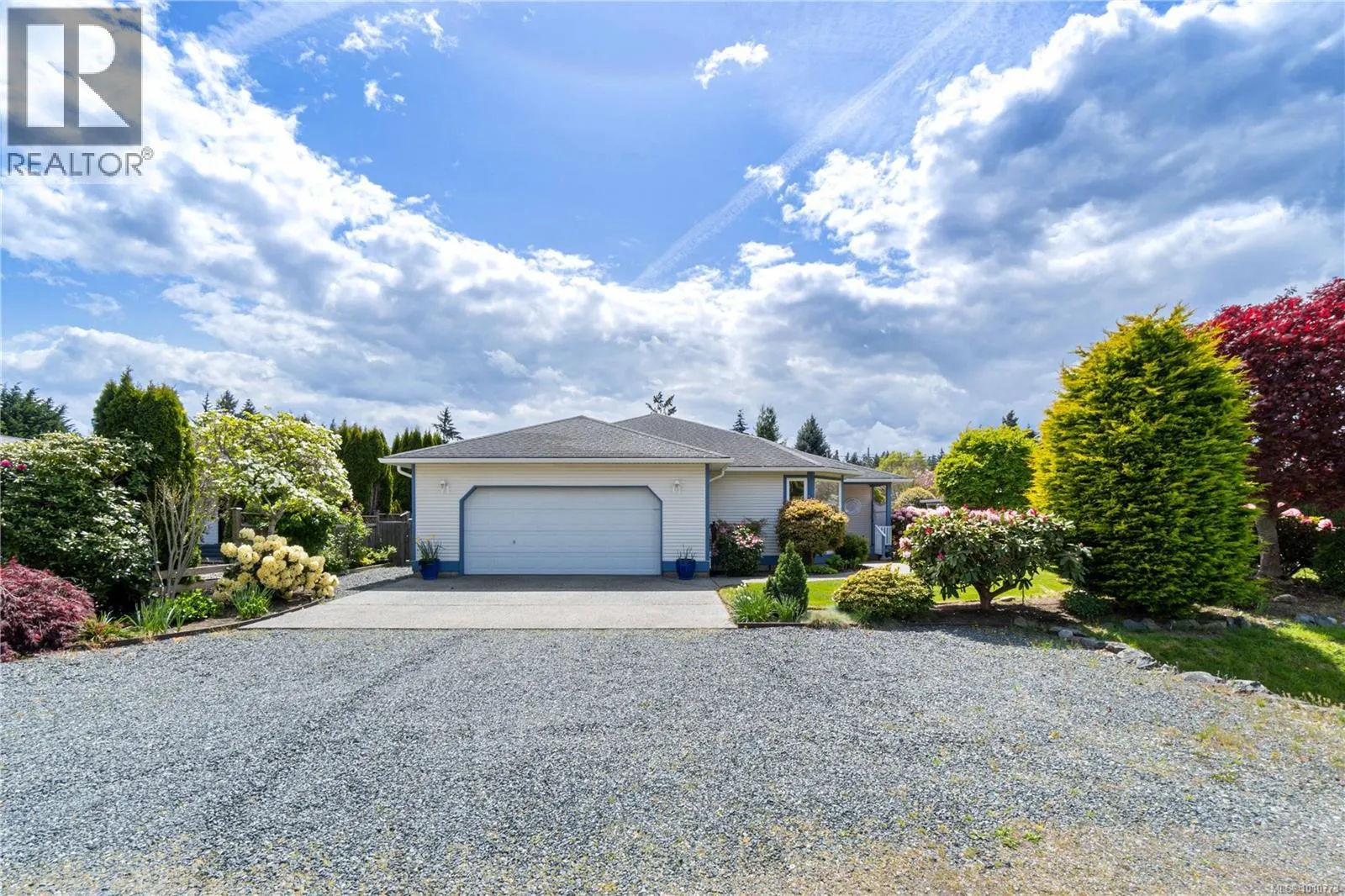 785 Nicolls Dr