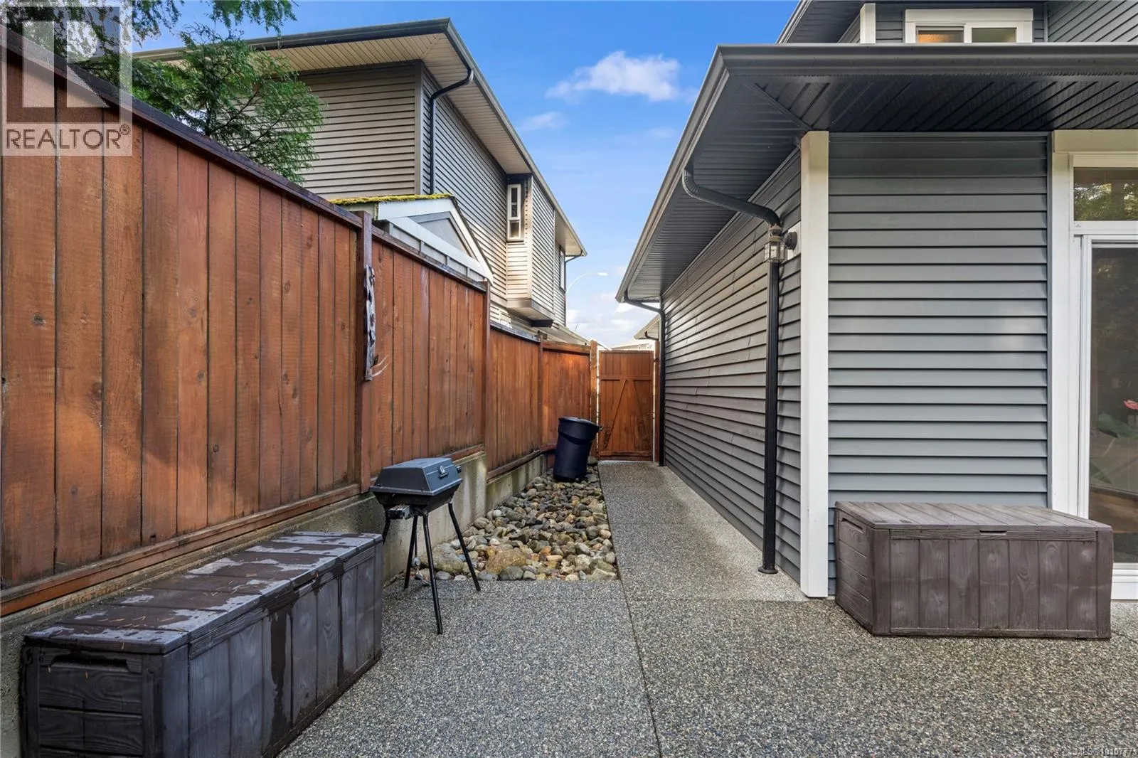 512 Martina Way