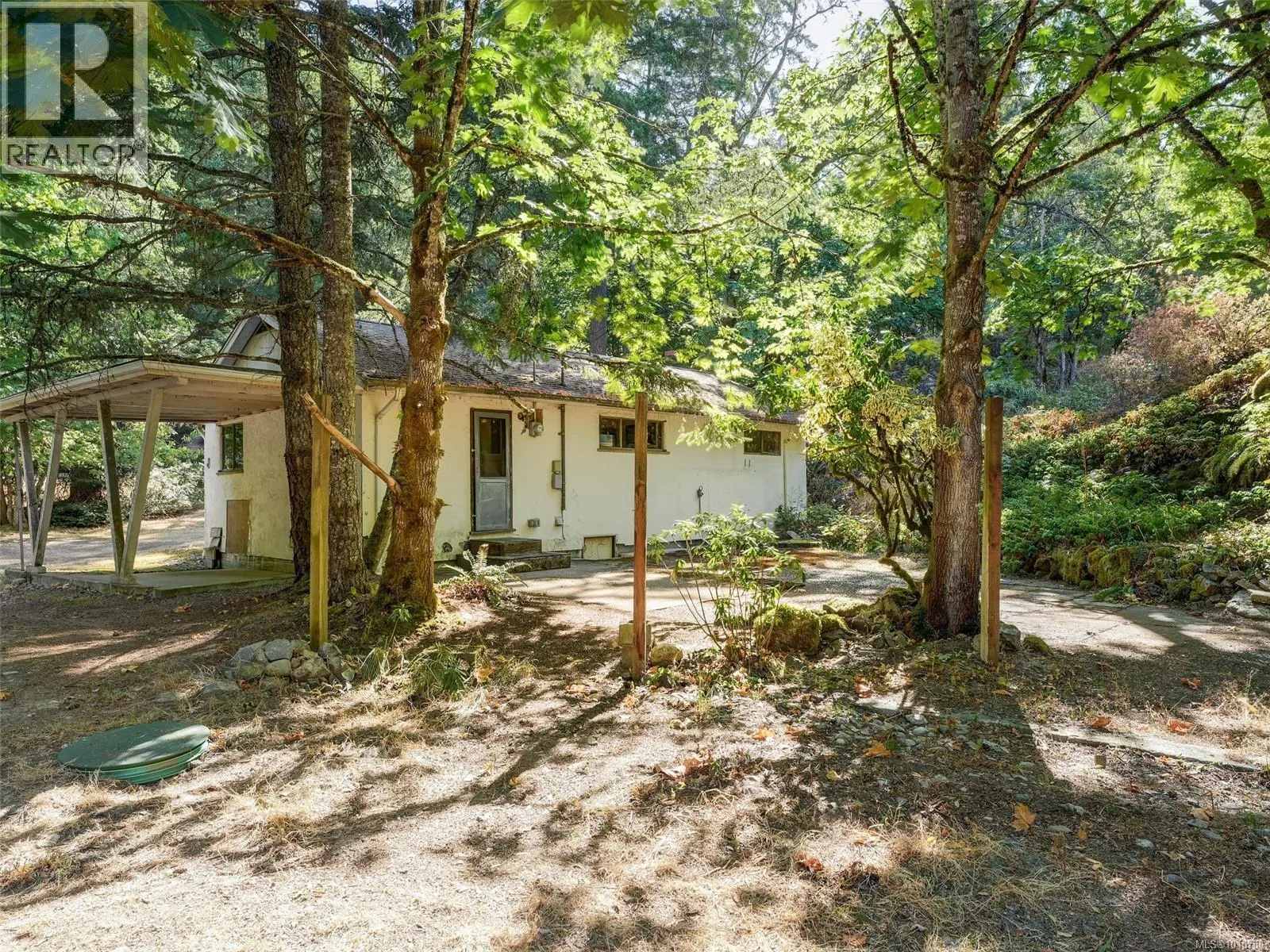5142 West Saanich Rd