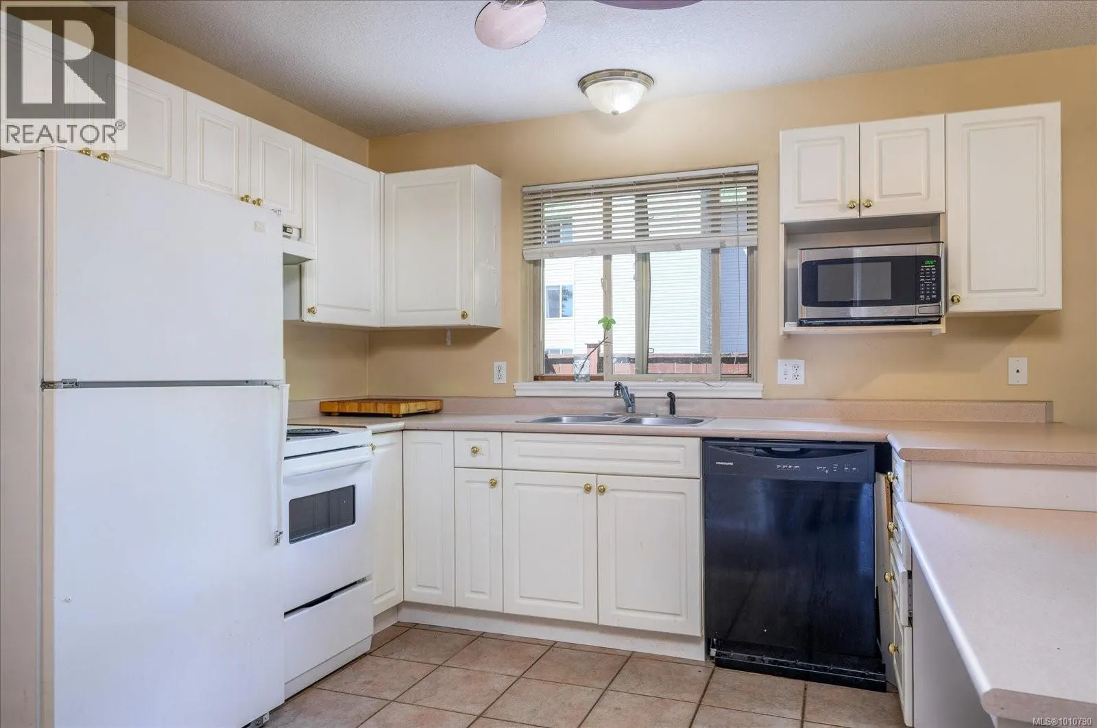 3116 Barons Rd