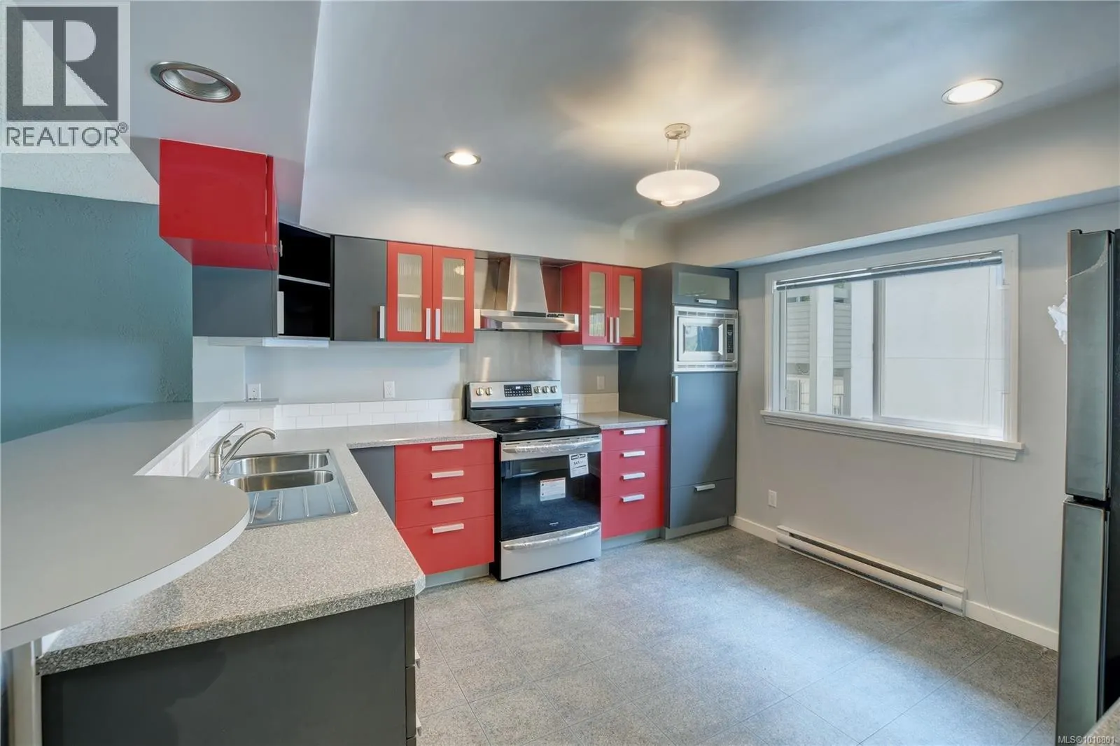 1211 Fairfield Rd
