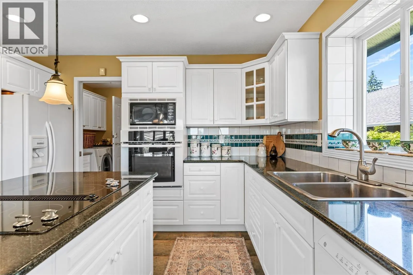 514 Country Club Dr