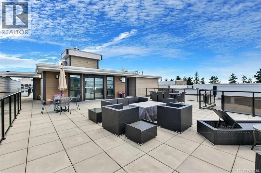 204 741 Travino Lane