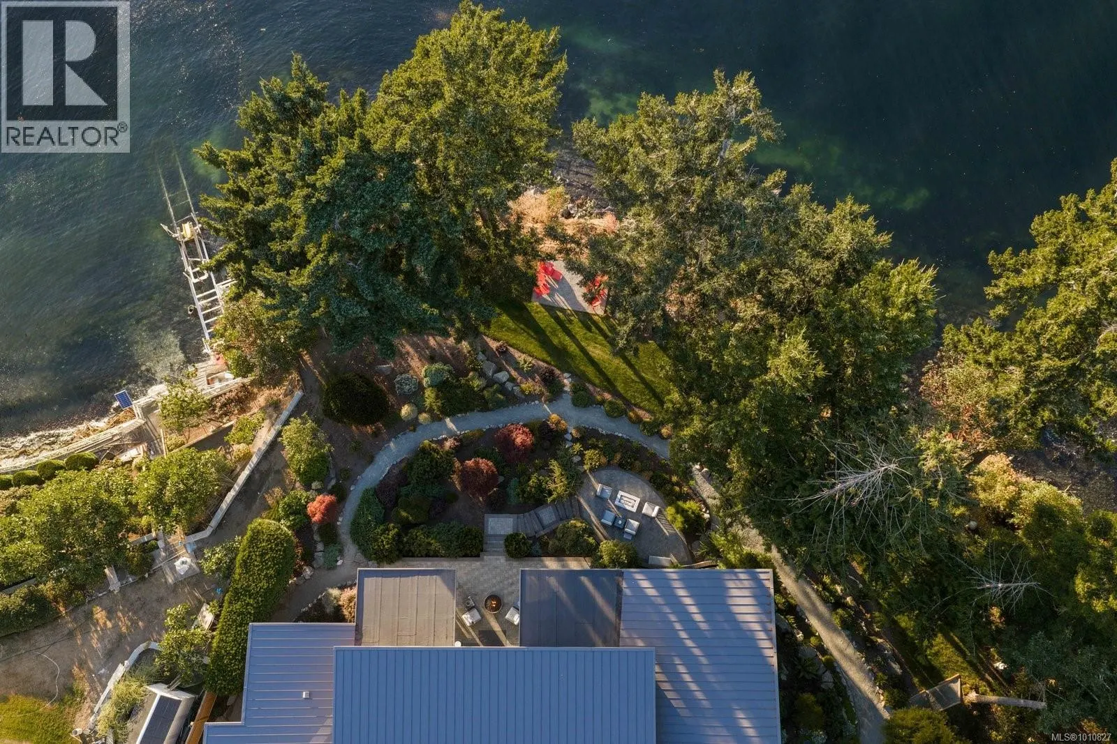 568 Lands End Rd
