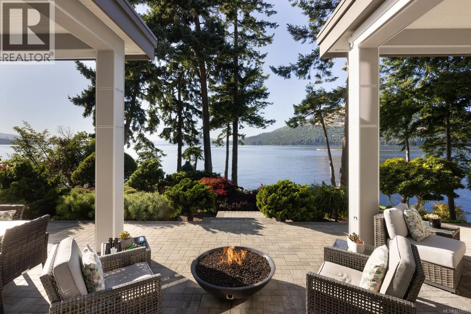 568 Lands End Rd