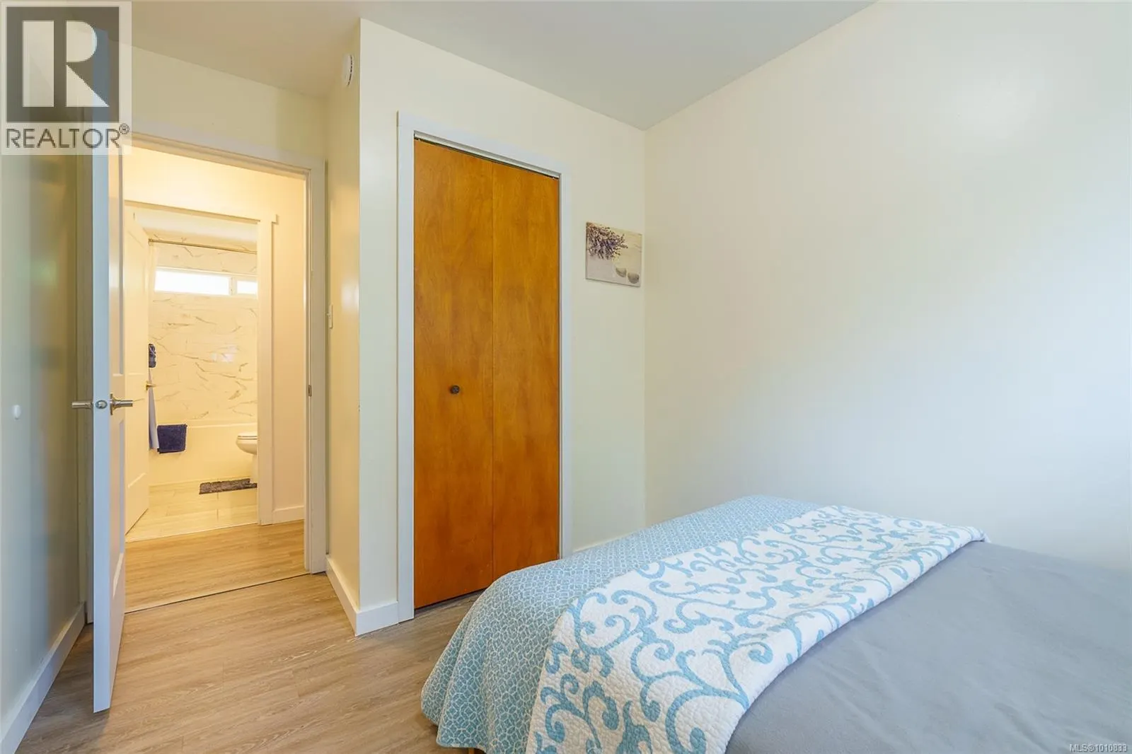 255 Otter St