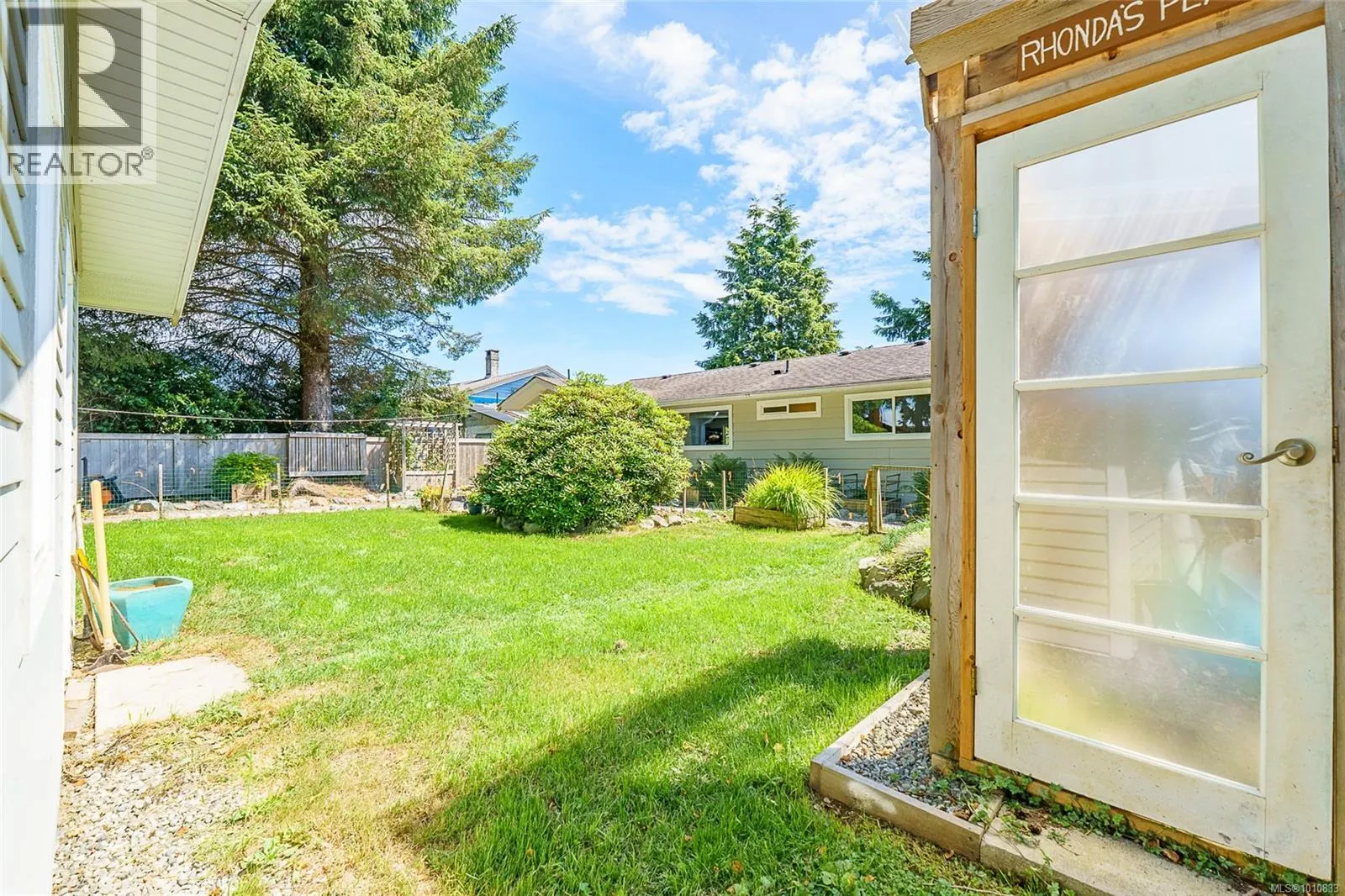 255 Otter St