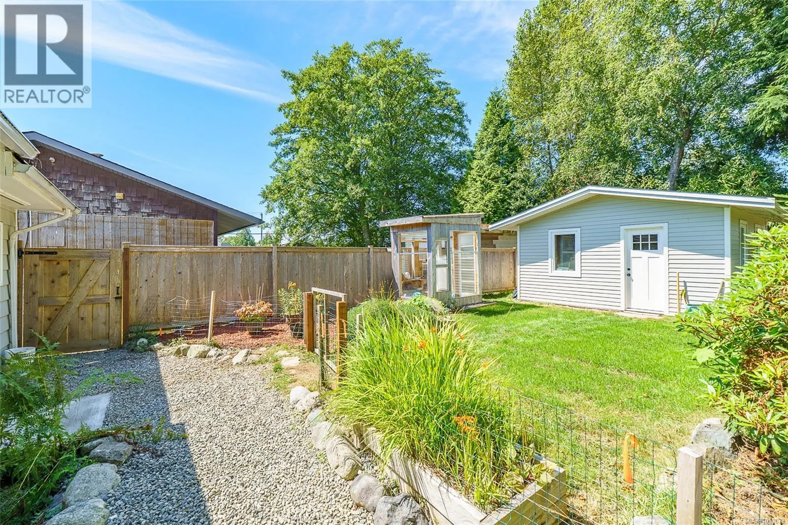 255 Otter St