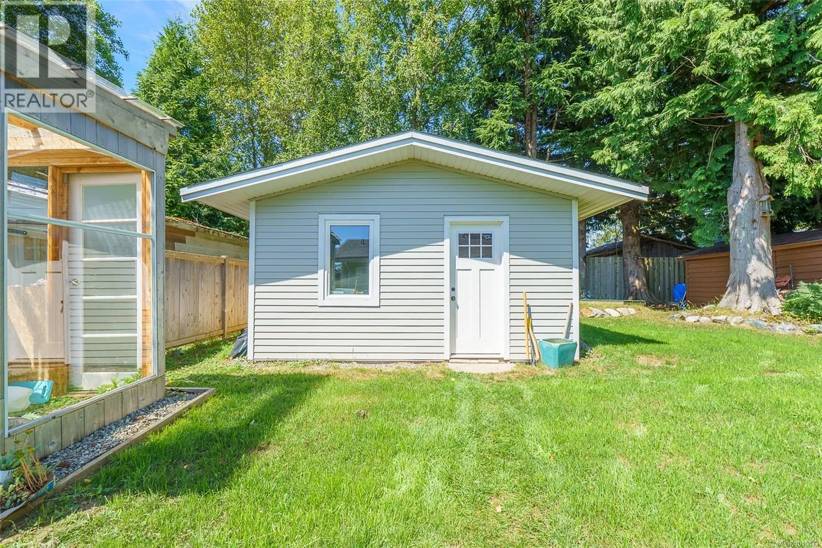 255 Otter St