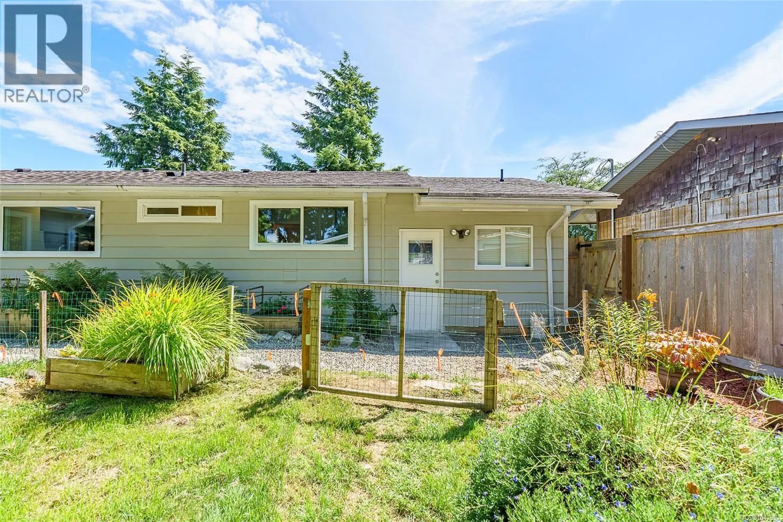 255 Otter St