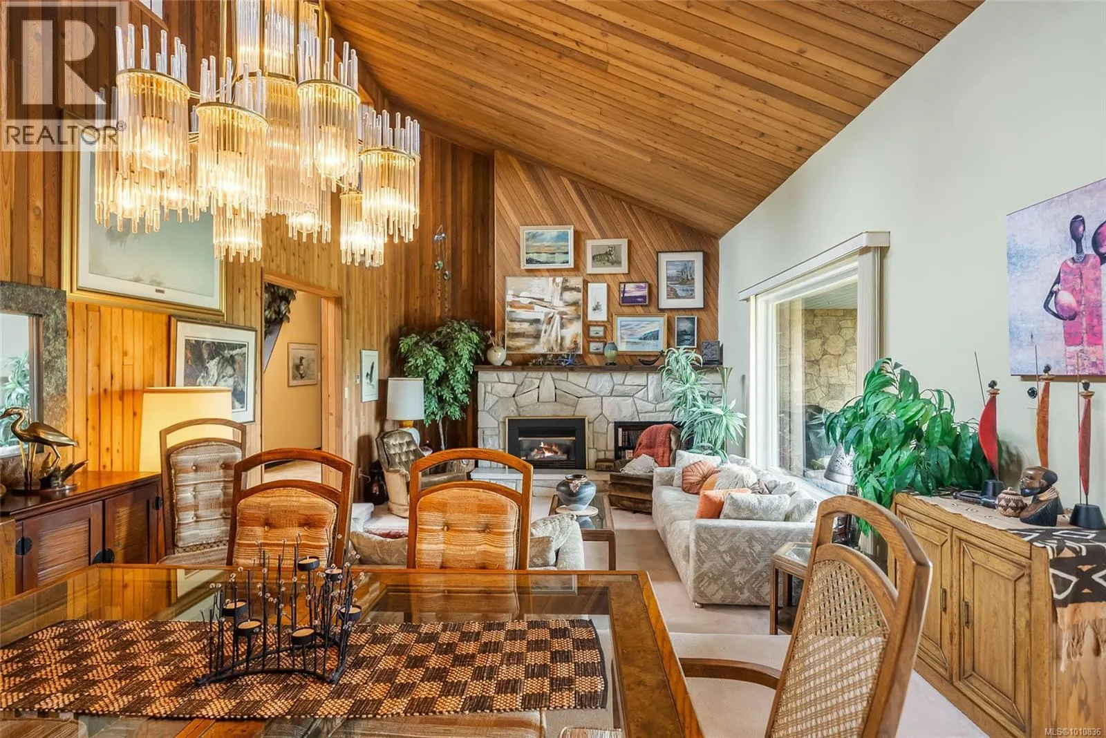 807 Shorewood Dr