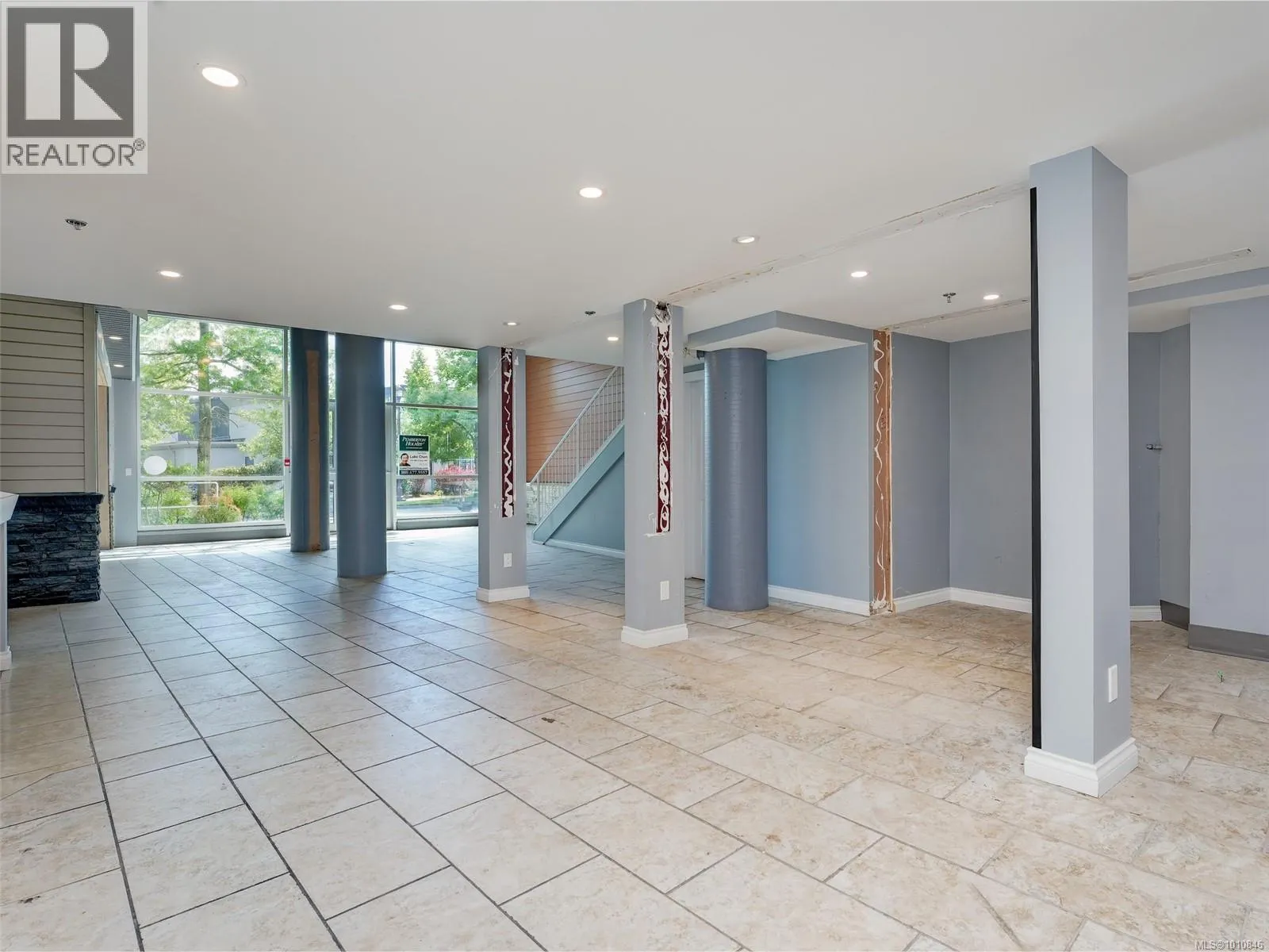 149 2745 Veterans Memorial Pkwy