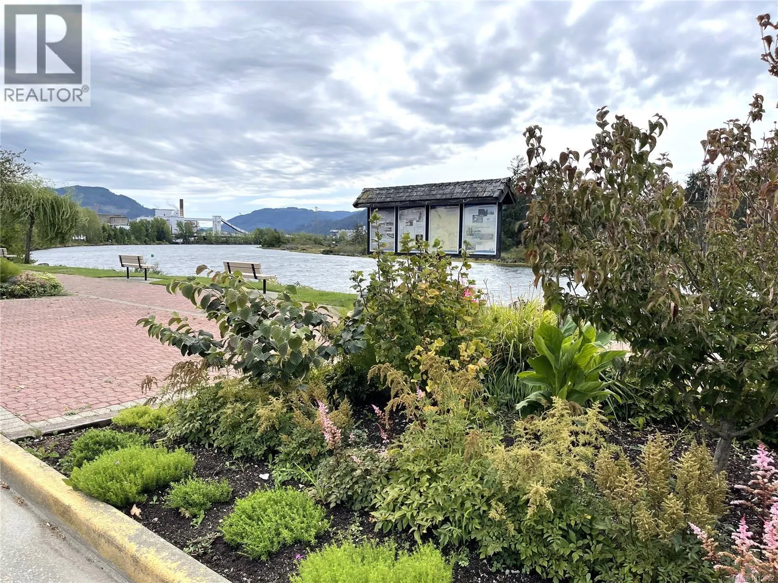 202 4505 Victoria Quay