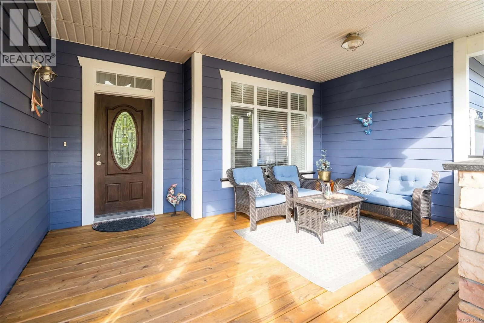 2398 Poplar Dr