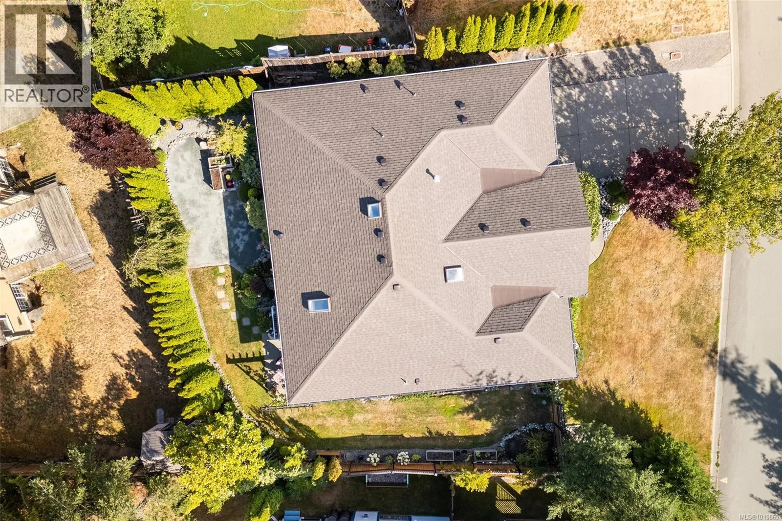 2398 Poplar Dr