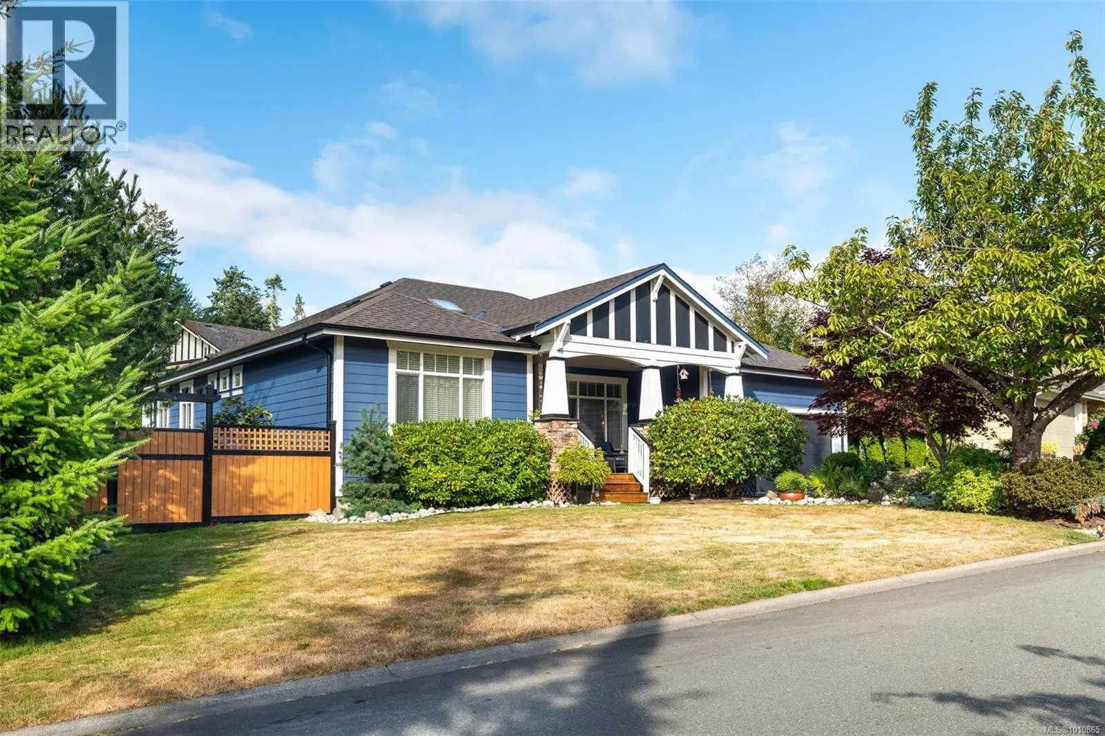 2398 Poplar Dr