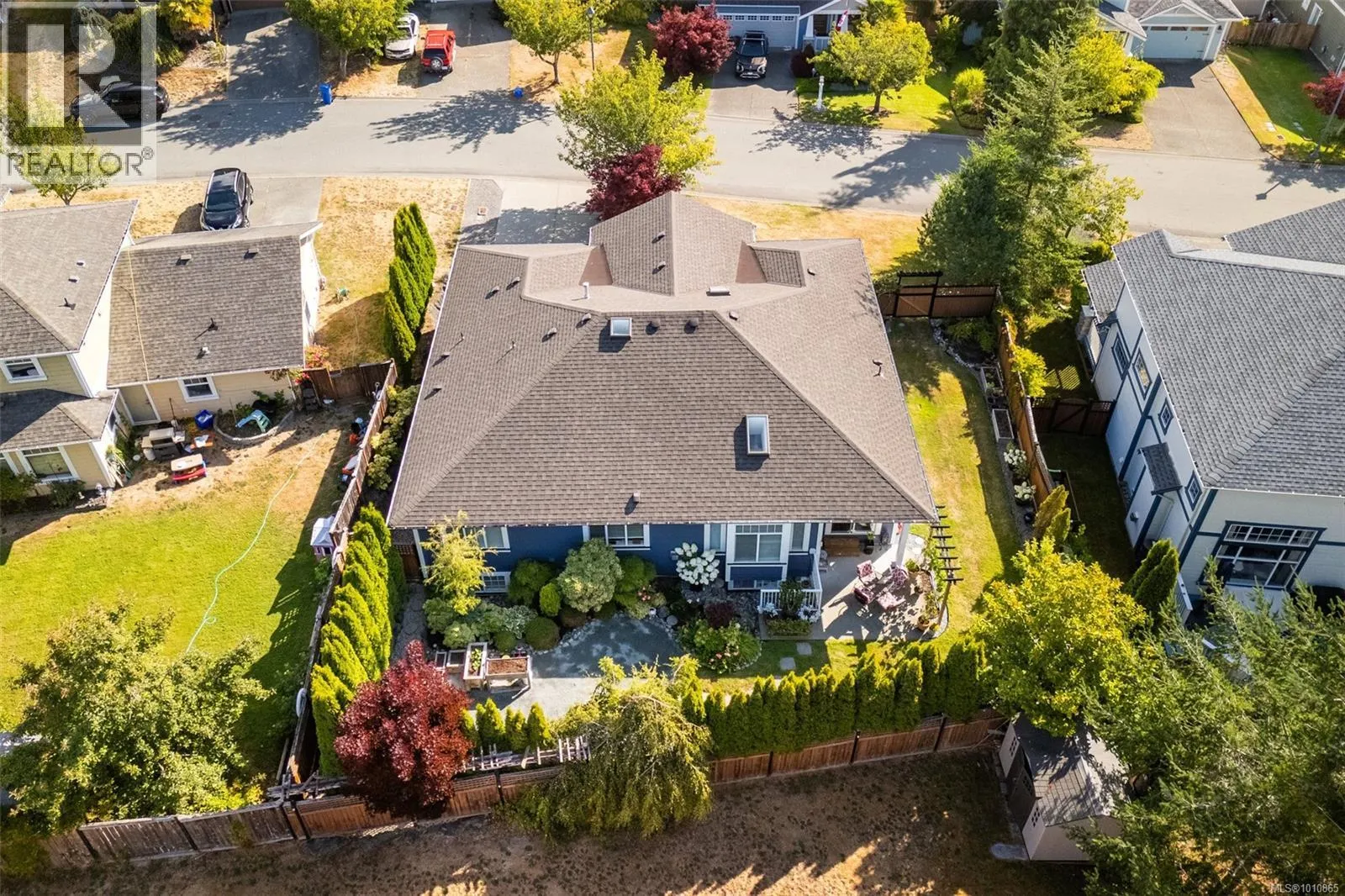 2398 Poplar Dr