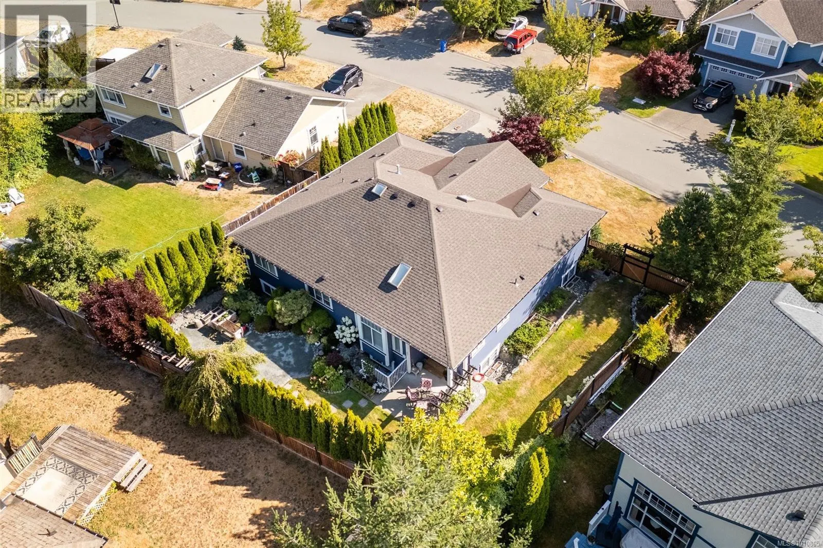 2398 Poplar Dr
