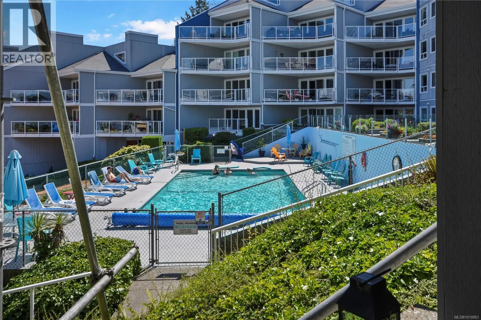 317 2562 Departure Bay Rd