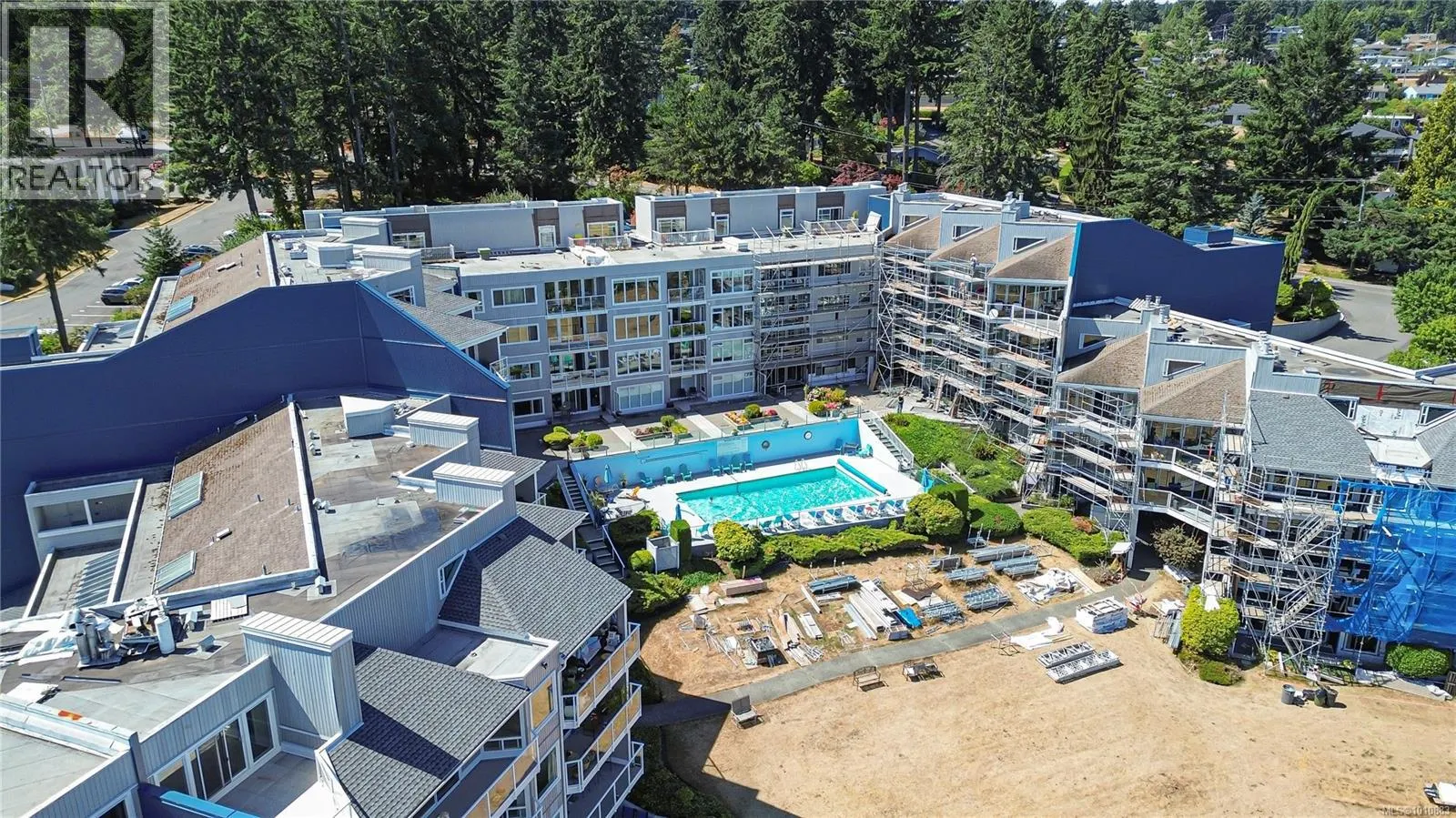 317 2562 Departure Bay Rd