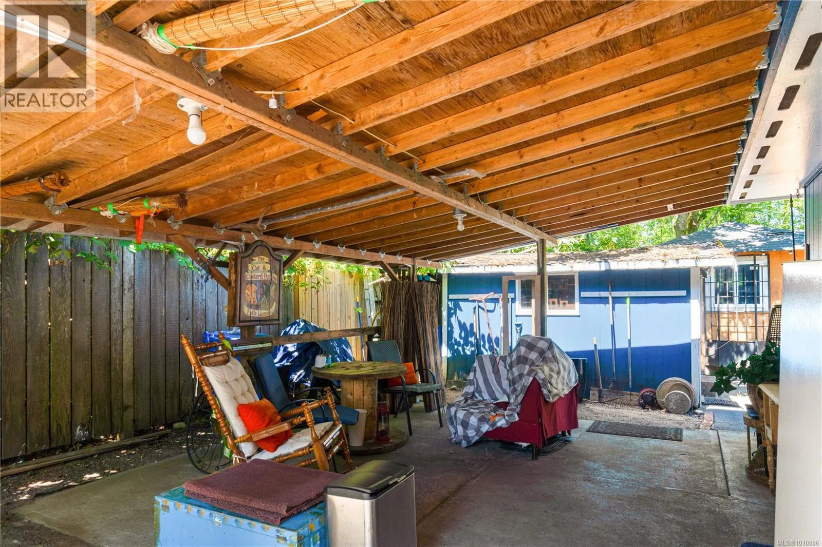 779 Howard Ave