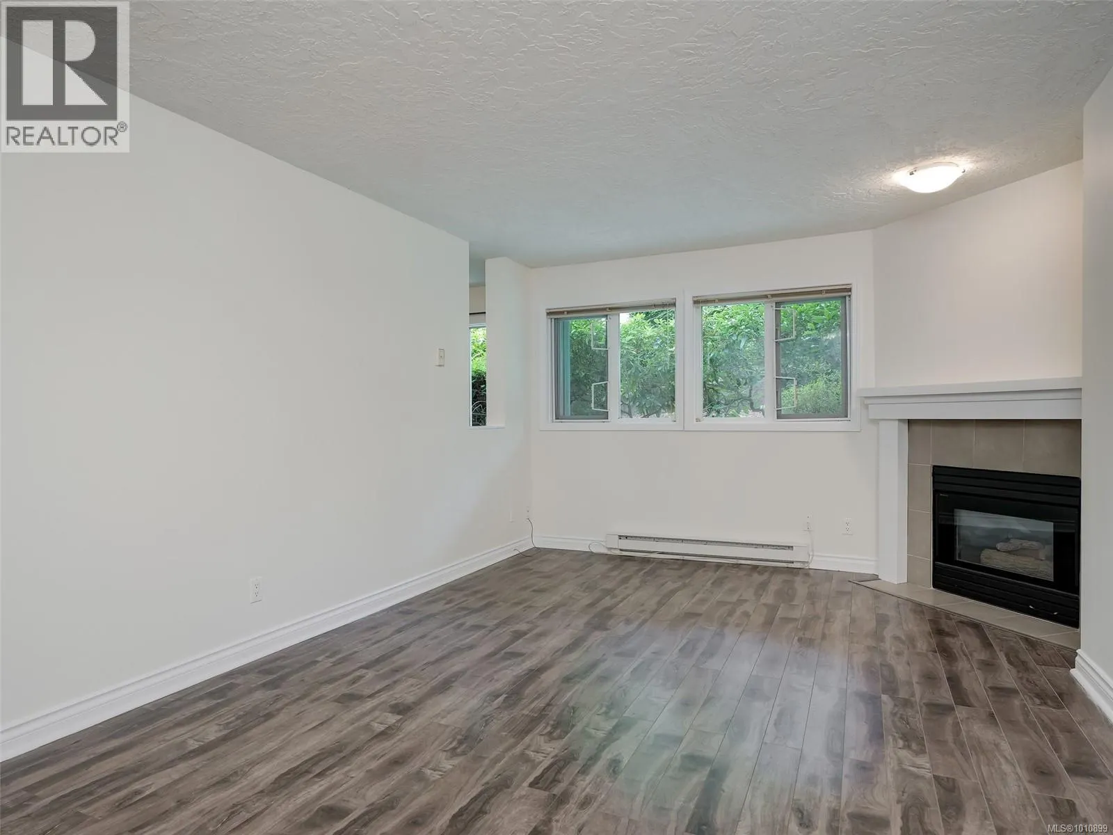 104 494 Marsett Pl