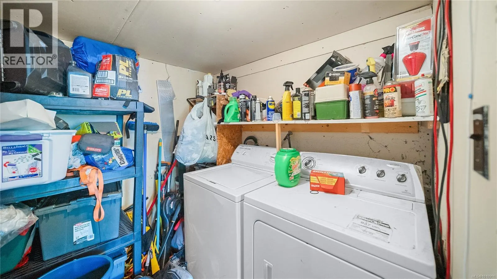 1008 Kenneth St