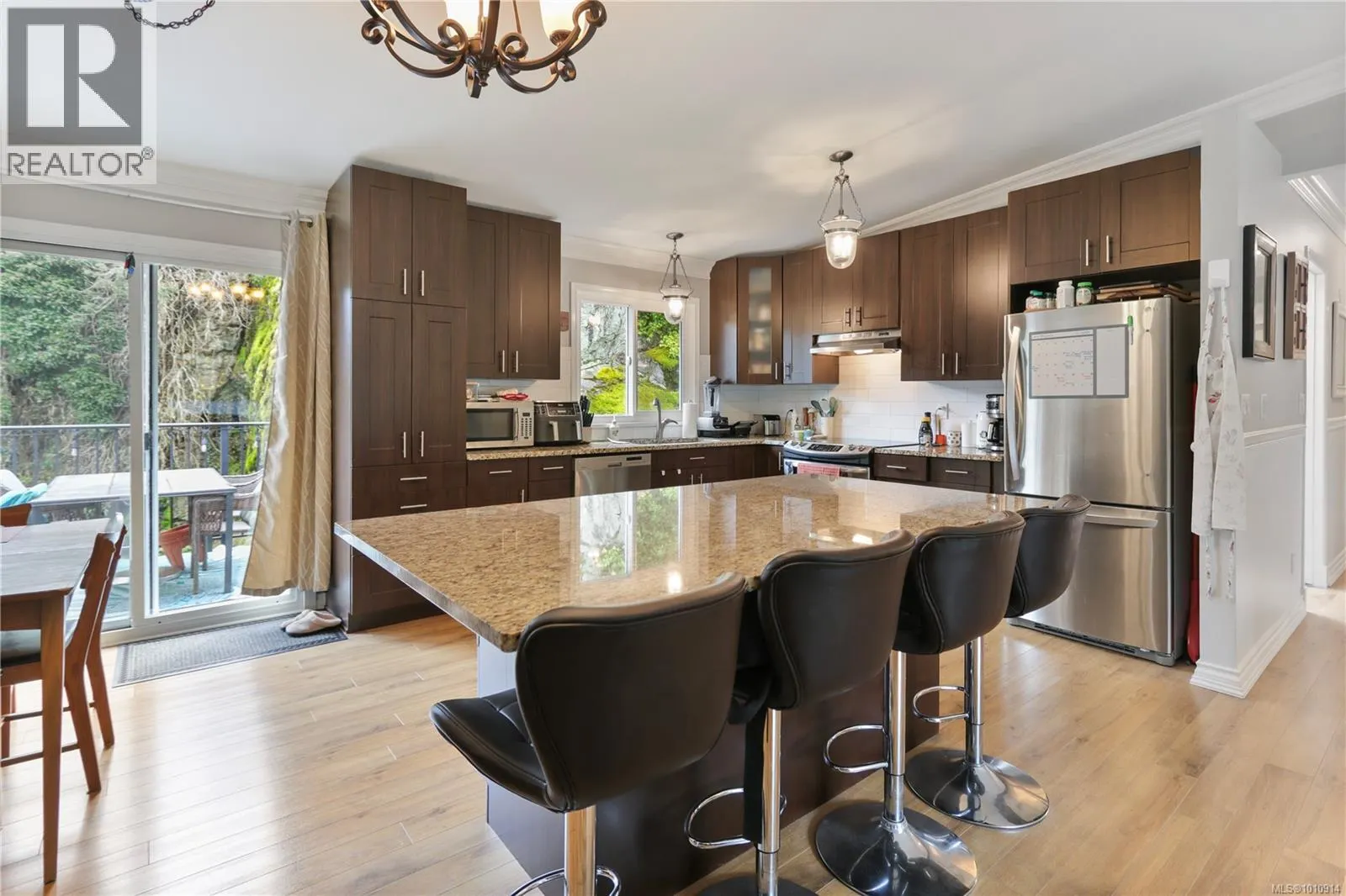 3313 Barrington Rd