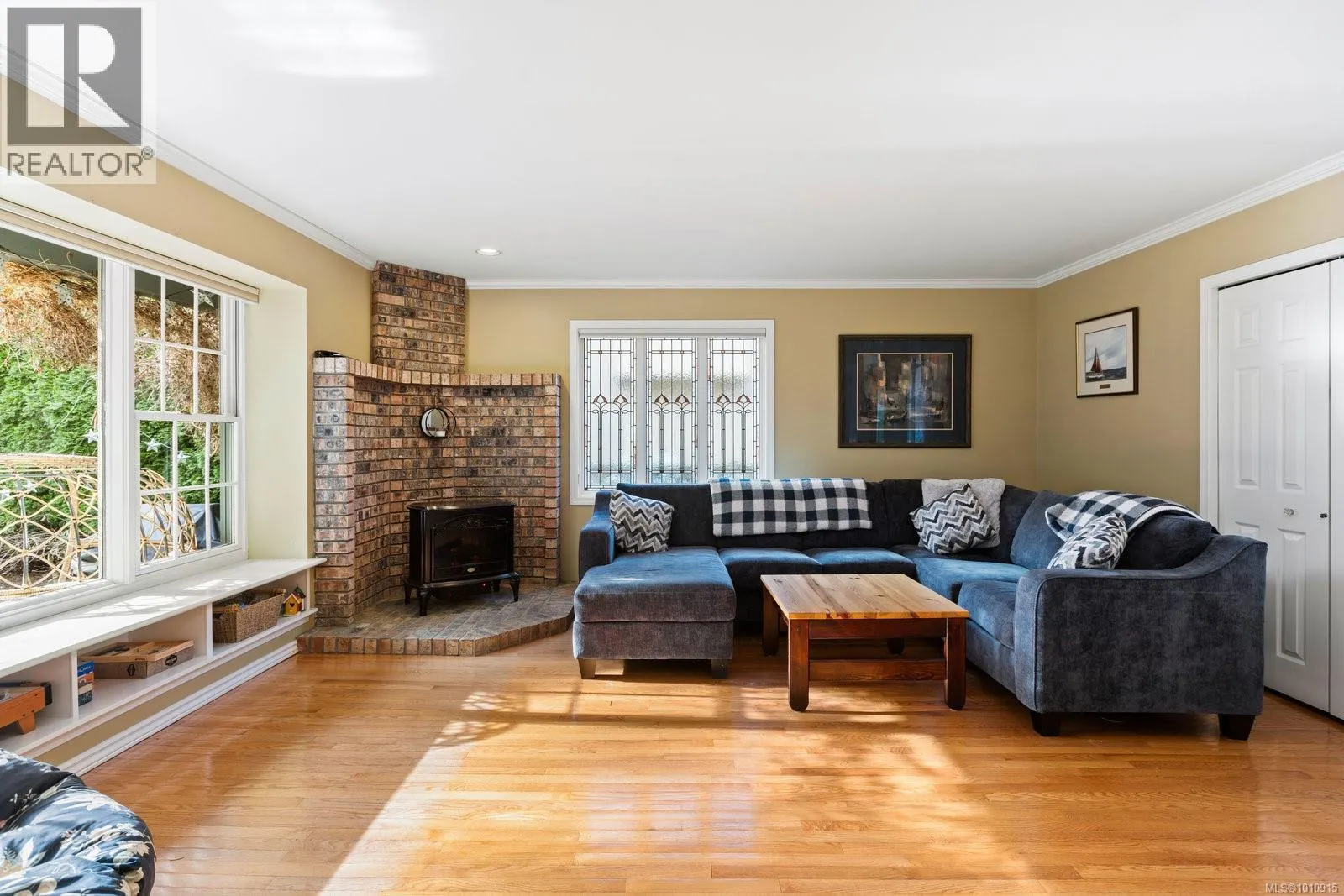 3913 Gibson Crt