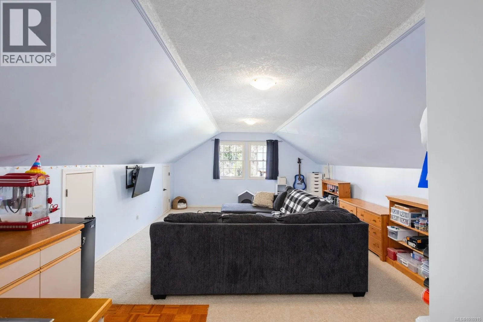 3913 Gibson Crt