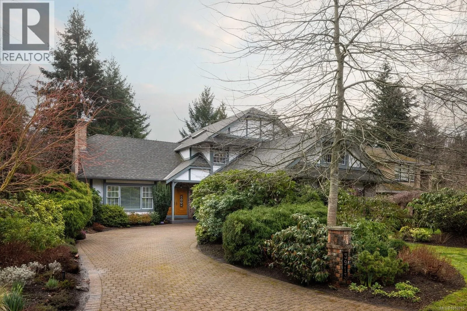 3913 Gibson Crt