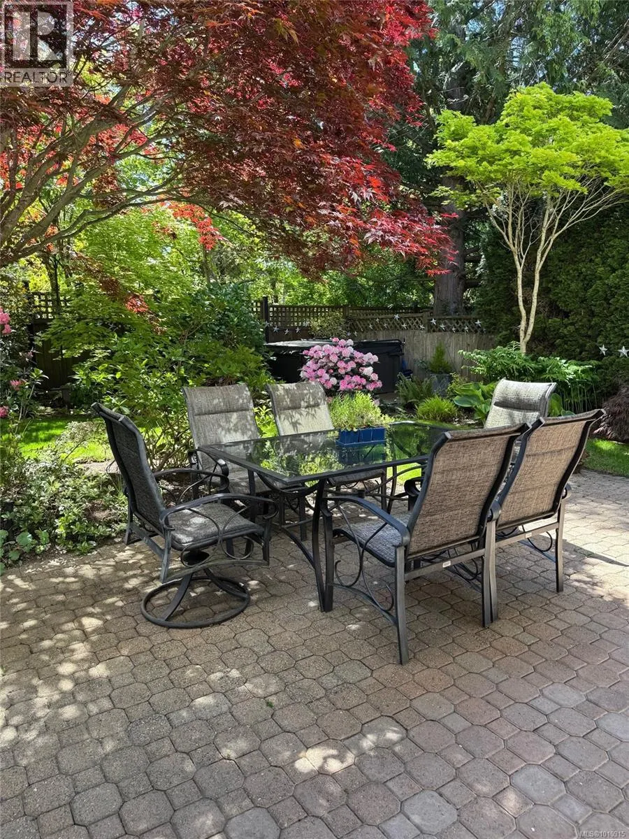 3913 Gibson Crt