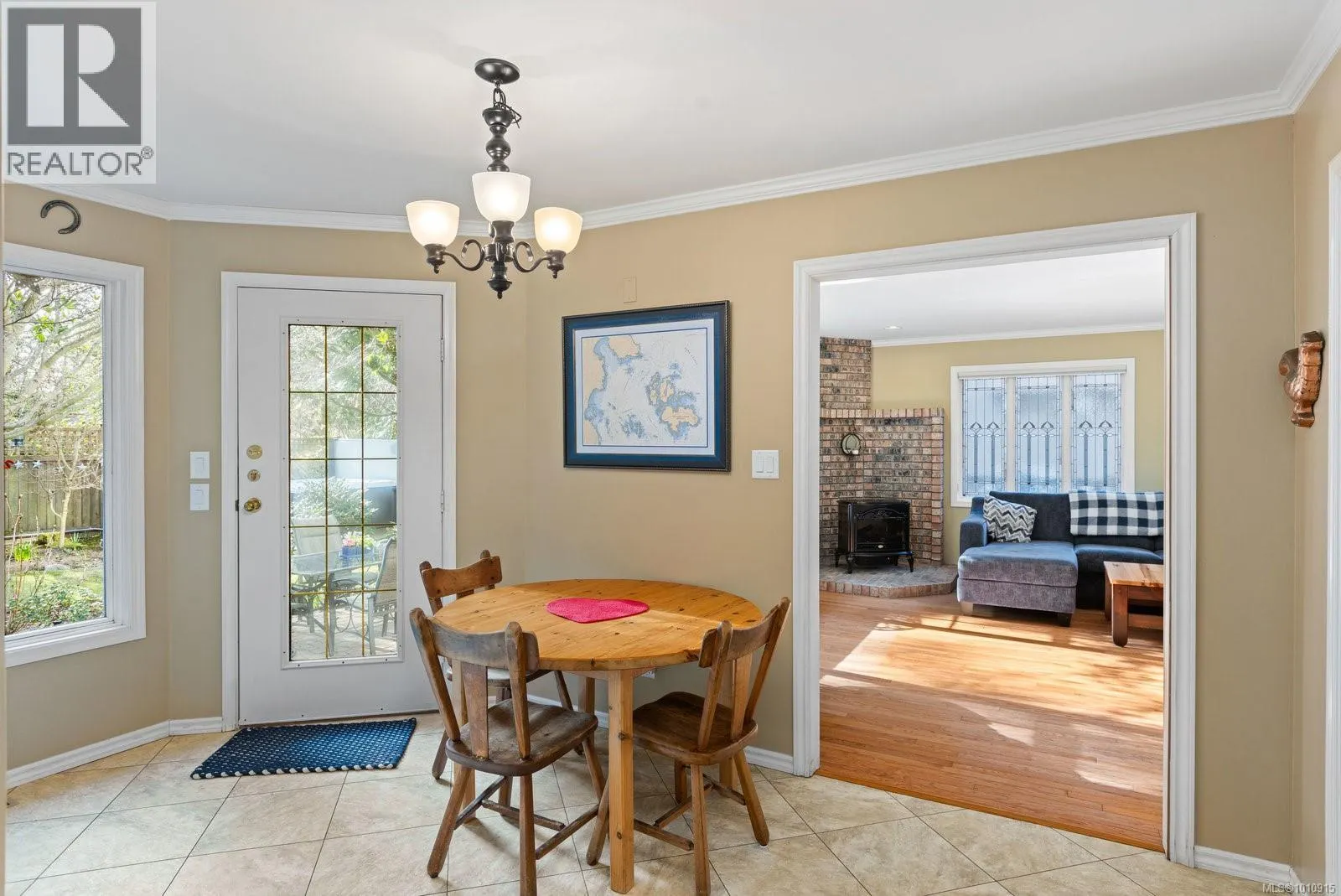 3913 Gibson Crt