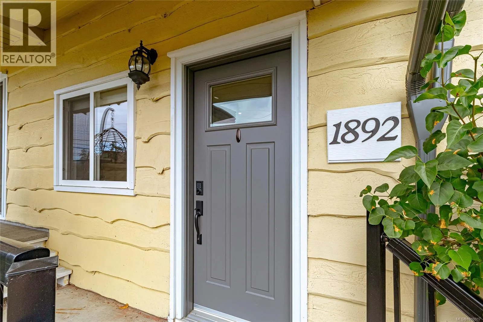 1892 Swartz Bay Rd