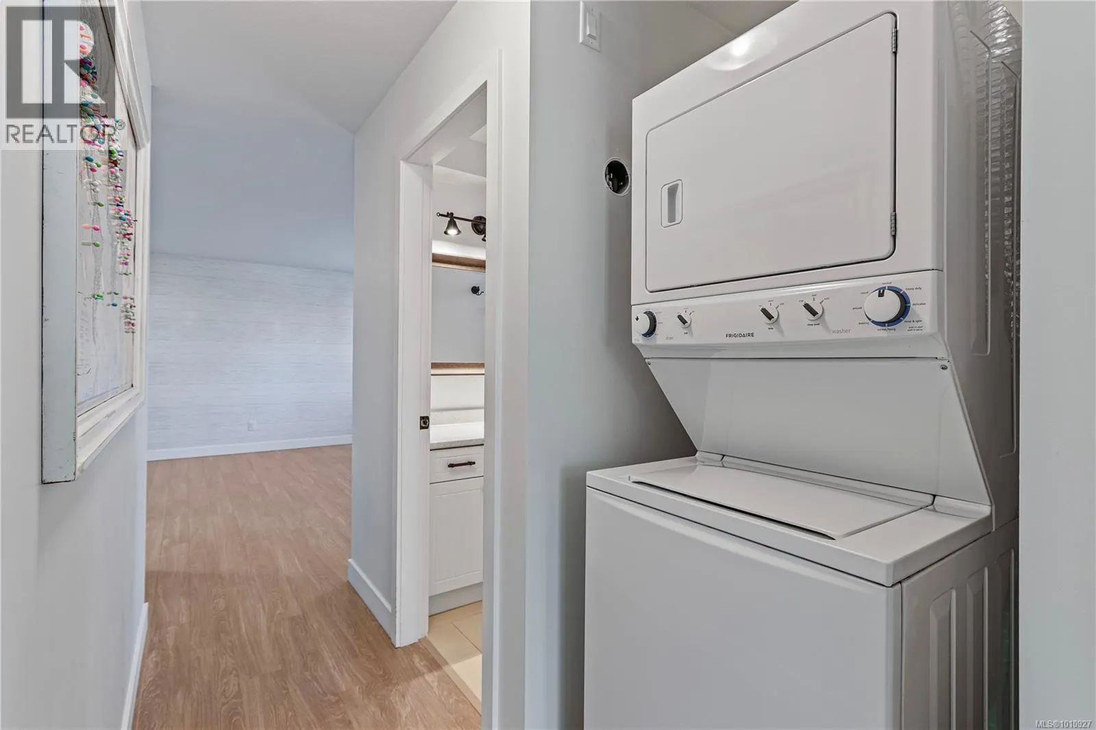 532 Lori Pl