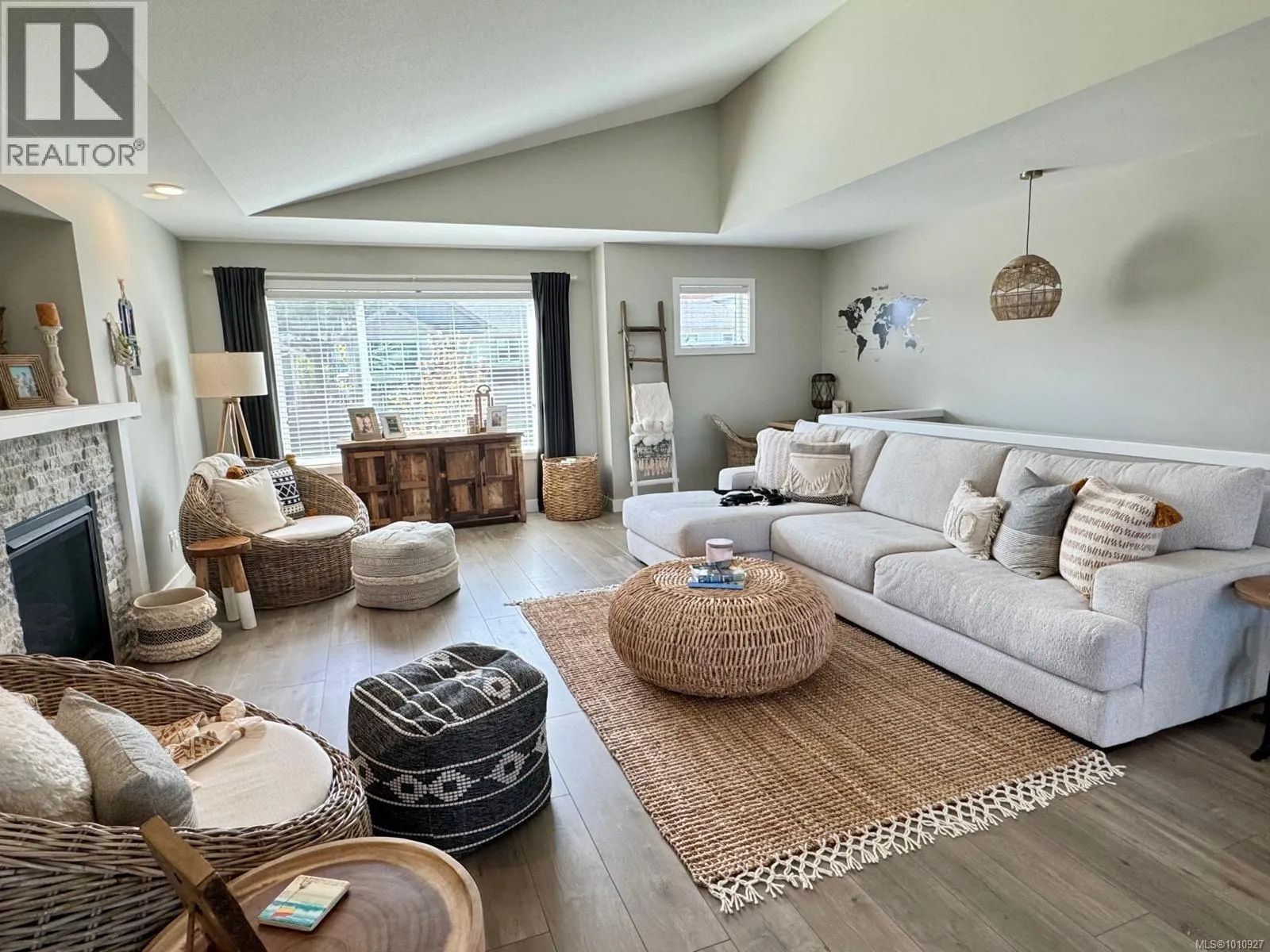 532 Lori Pl